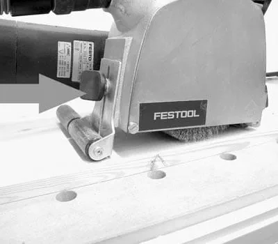 De gewenste structuurdiepte met het achterste instelwiel instellen