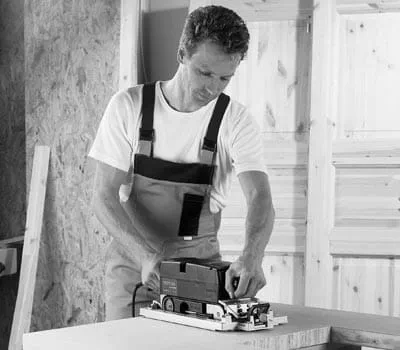 Schuren van de houten vlakken