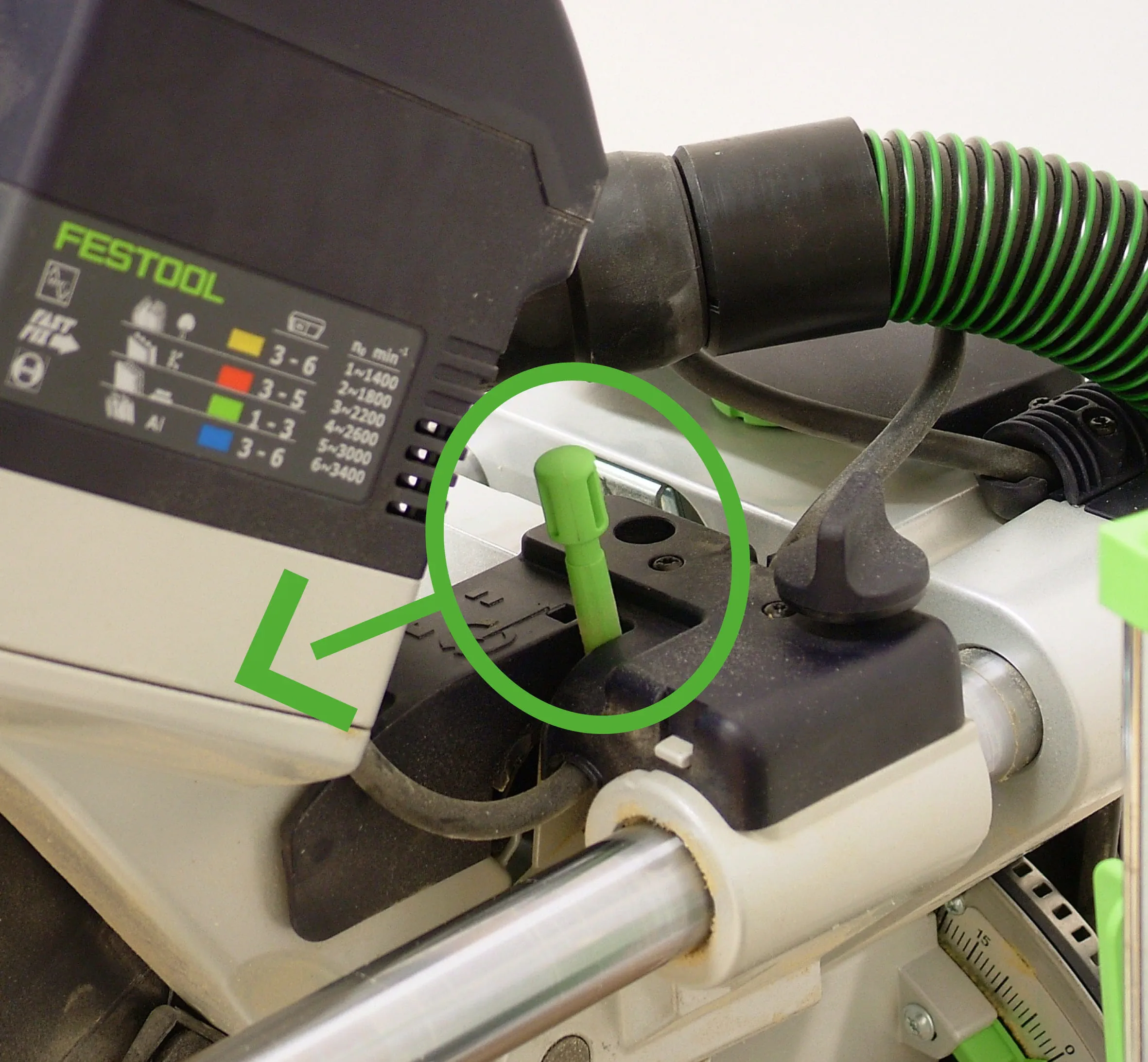 Instellen van de zaagdieptebegrenzing