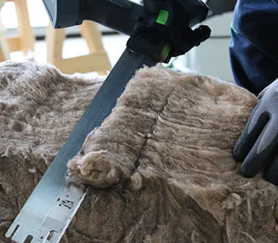 Isolatie tussen spanten zagen