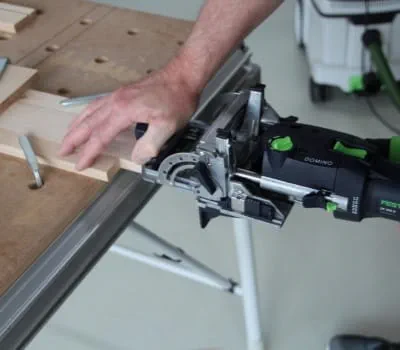 Delen met dominostenen verbinden