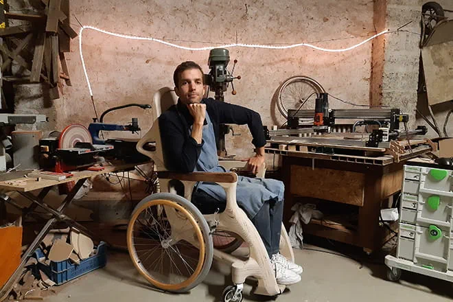 Paul de Livron in zijn atelier.