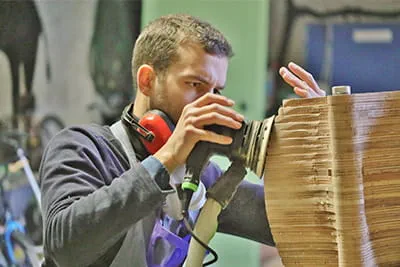 Paul de Livron in zijn atelier.