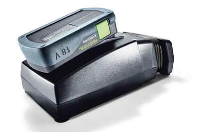 Accupack met oplaadapparaat.