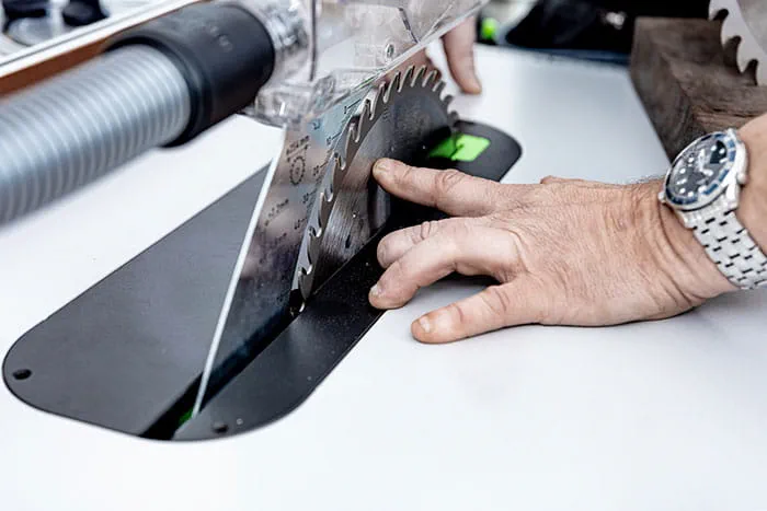 De Festool-tafelcirkelzaag TKS 80 met de SawStop-technologie