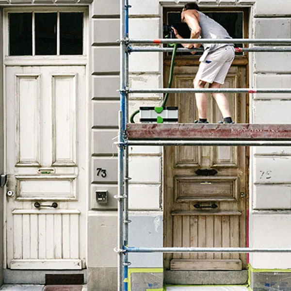 Onafhankelijk: afzuigen geheel zonder stopcontact met 2x18 volt (4,0 Ah) accu's