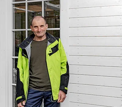 Meubelmaker en bedrijfsleider Marek Malek