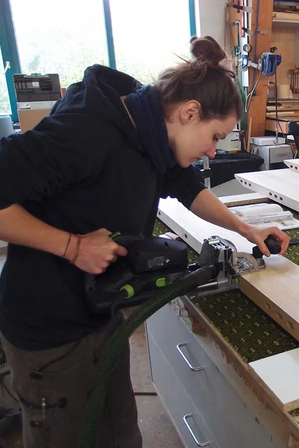 Meubels in elkaar zetten met de DOMINO-freesmachine van Festool